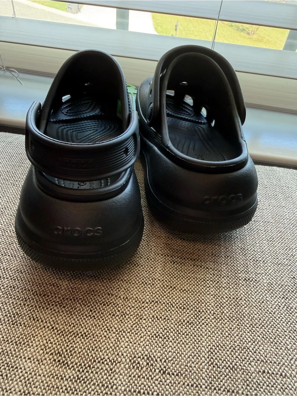CROCS lightweight slip